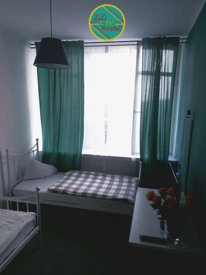 Zizi Central Hostel Warszawa Eksteriør bilde